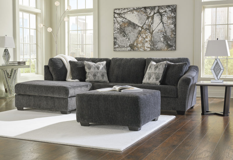 Biddeford 2-Piece Sectional with Chaise
